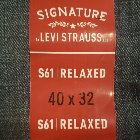 LEVI STRAUSS & CO Relaxed Fit - Picture 3 of 4